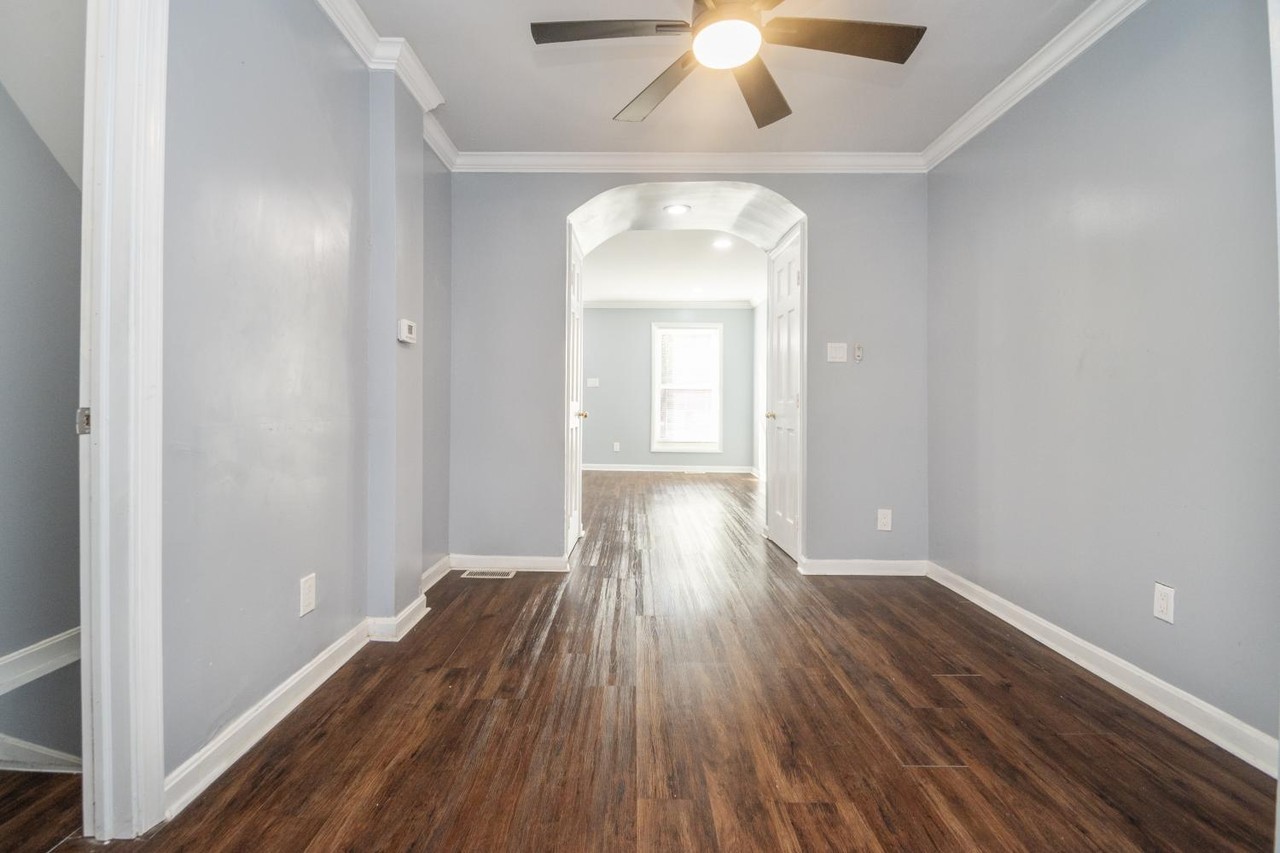 1036 W Lombard St - Photo 6 of 26