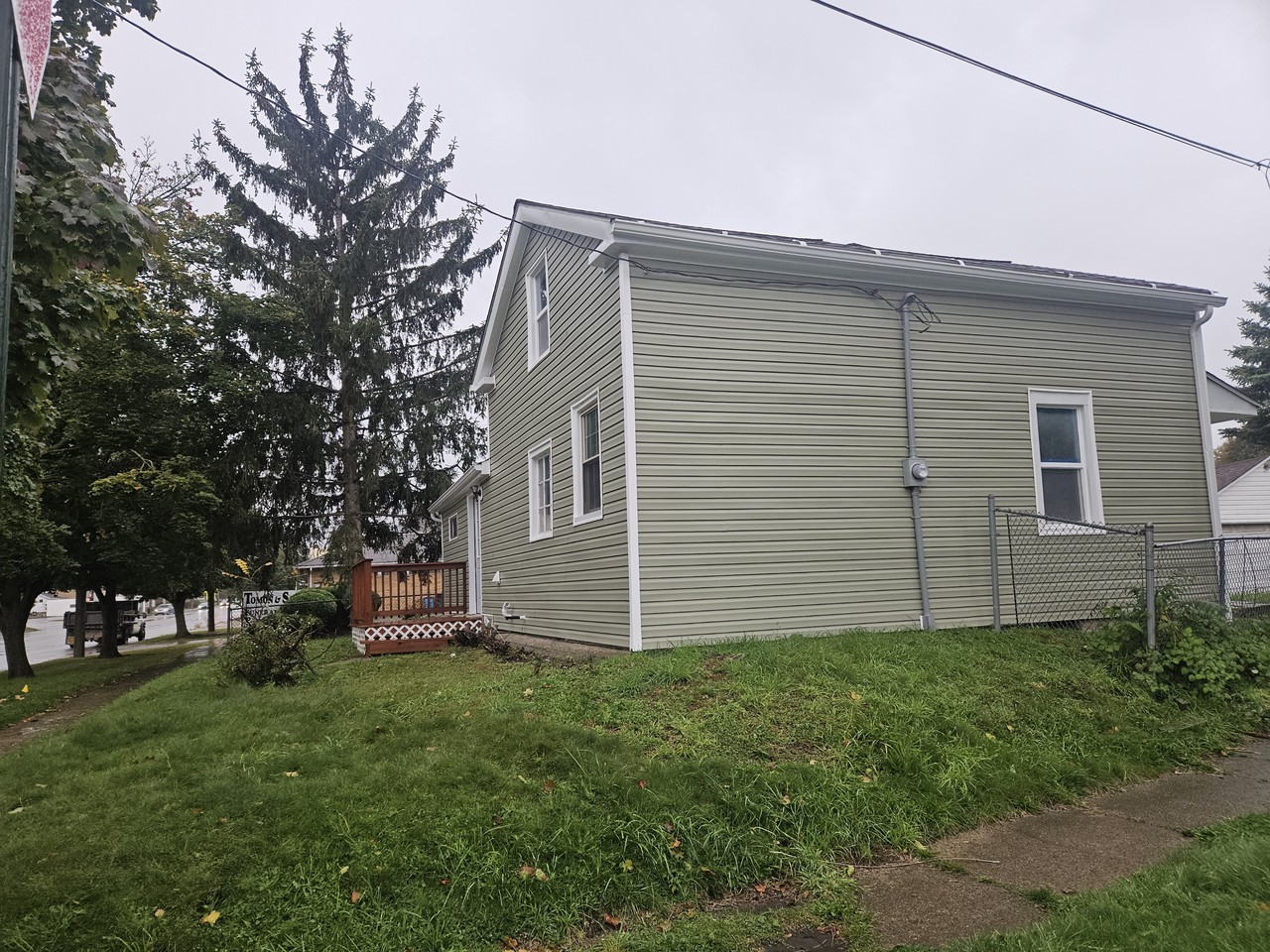4788 Pearl Rd - Photo 2 of 5