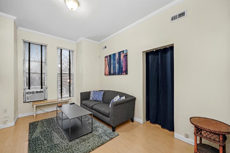 901 S Bishop St #2 - Photo 2 of 20
