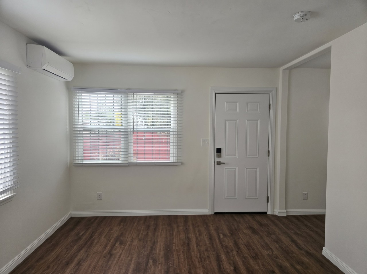 3821 Meade Ave - Photo 5 of 6