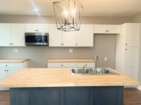 810 N Montgomery St - Photo 1 of 1