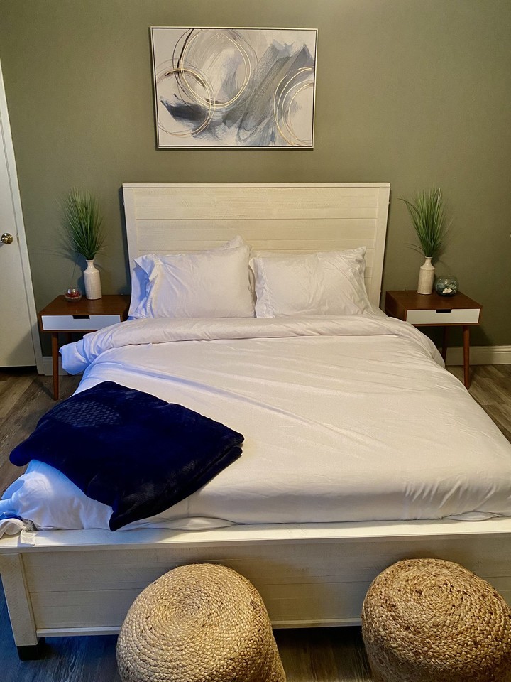 3311 Redwood Ave #8 - Photo 5 of 11