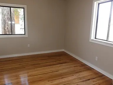 1024 W 15th St - Photo 4 of 14
