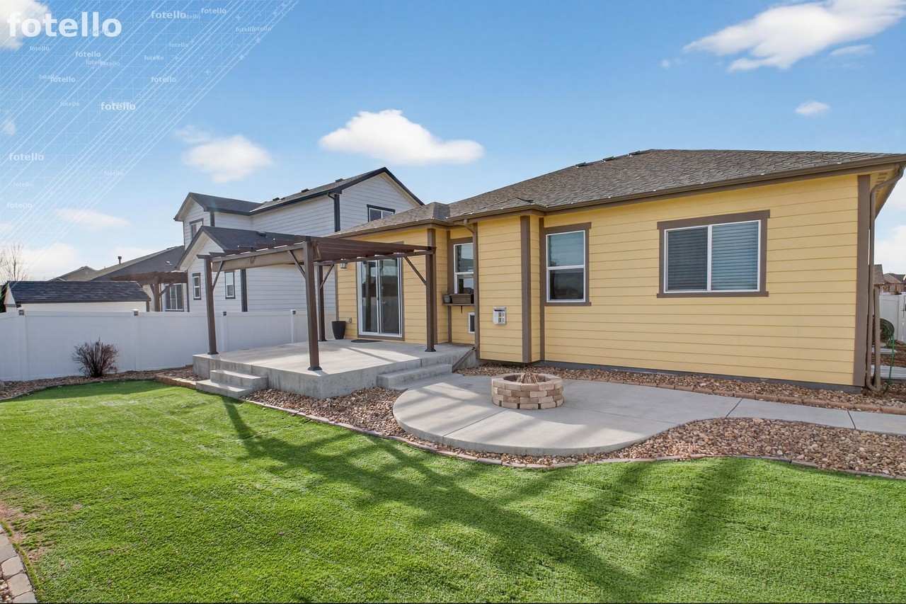 807 Shirttail Peak Dr - Photo 2 of 31