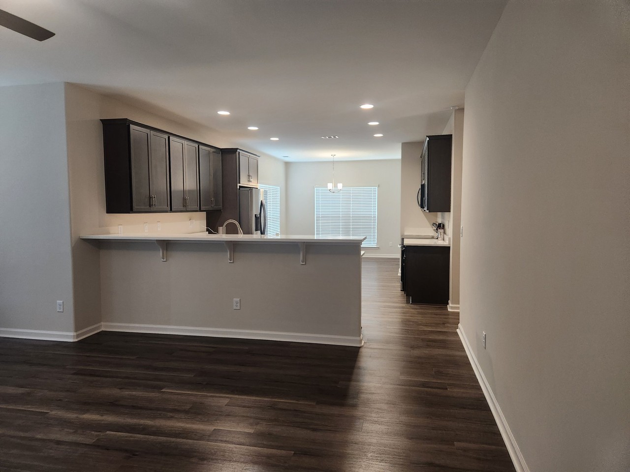 271 Chestnut Dr - Photo 5 of 10
