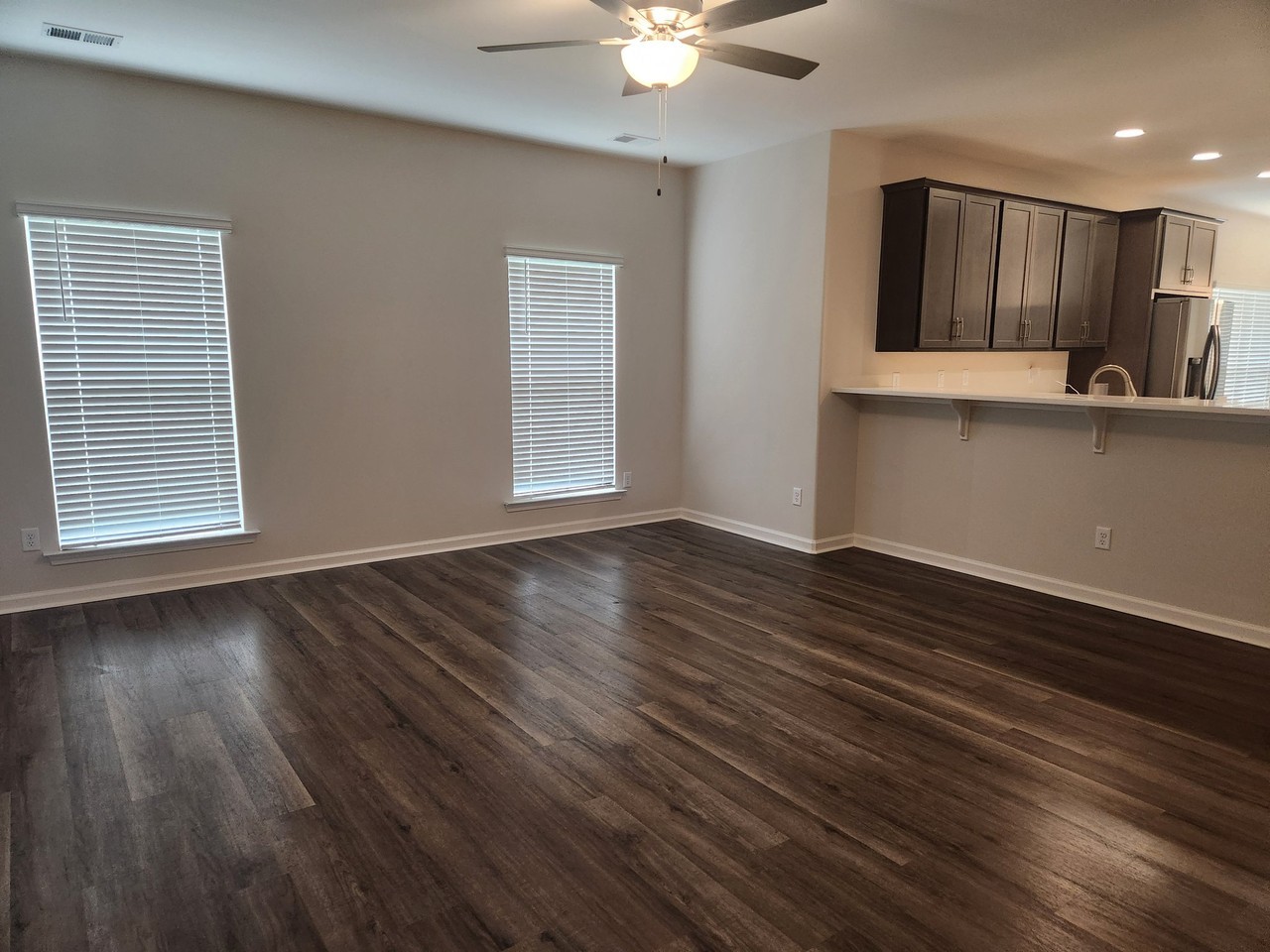 271 Chestnut Dr - Photo 6 of 10