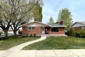 featured image of 276 W Arizona Dr