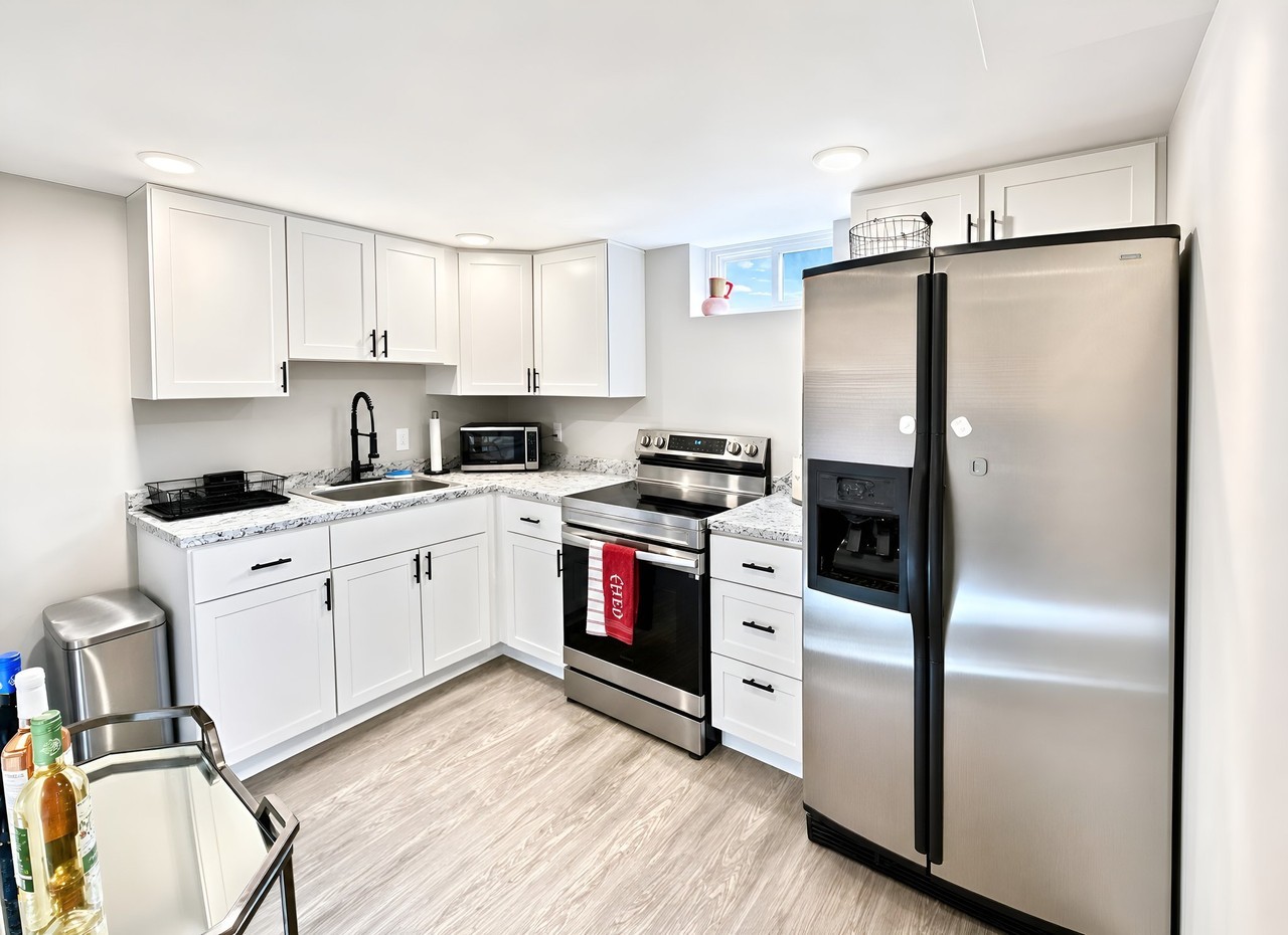 401 Leo Ln #B - Photo 6 of 20