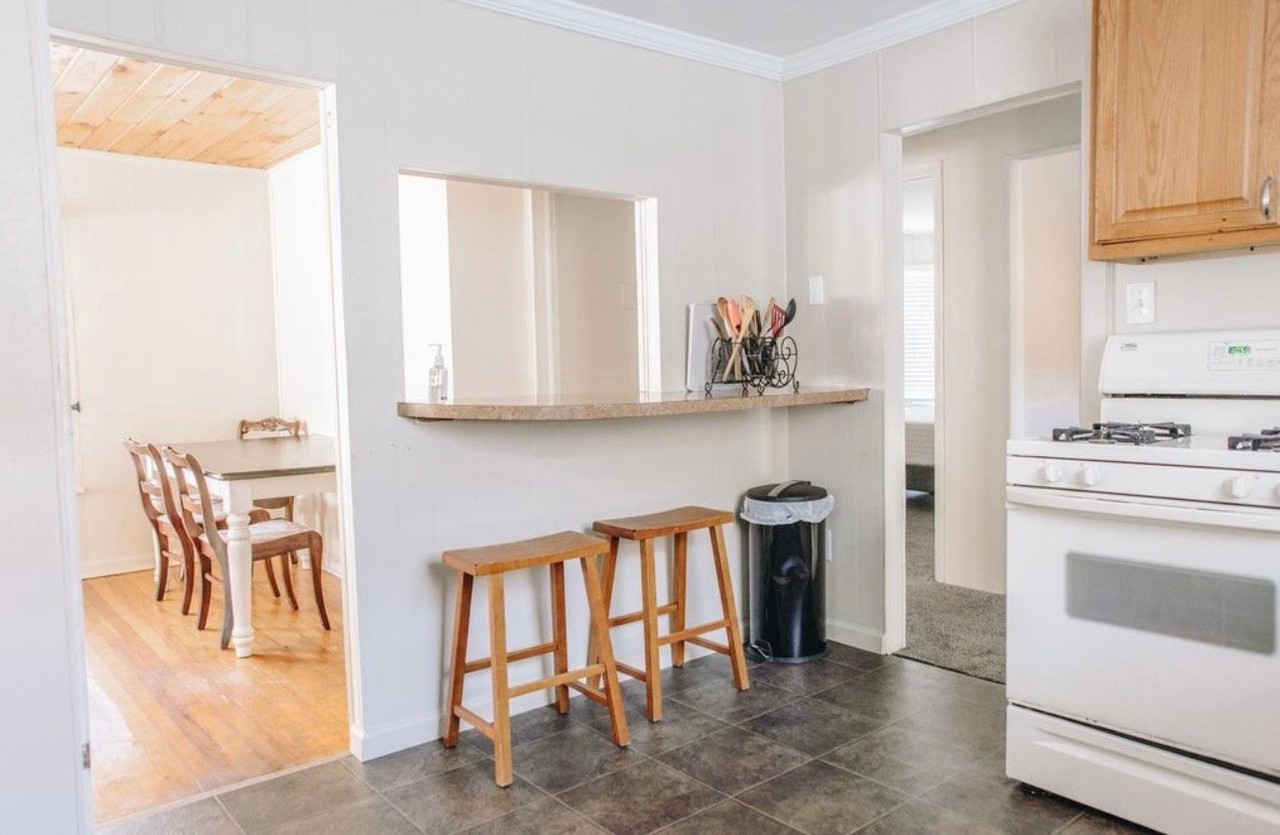 2224 Capouse Ave #2ndFL - Photo 4 of 14