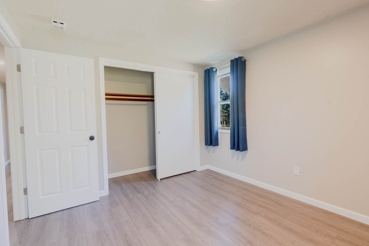 15 Glendale Ter - Photo 5 of 15