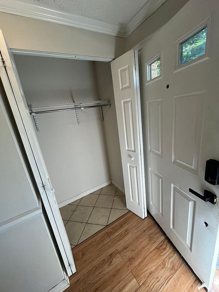 6712 Fallow Hill Ct - Photo 4 of 19
