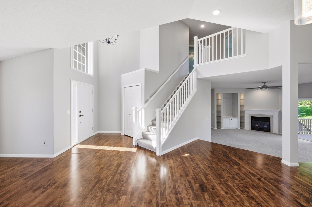 20911 Illinois Path - Photo 4 of 15