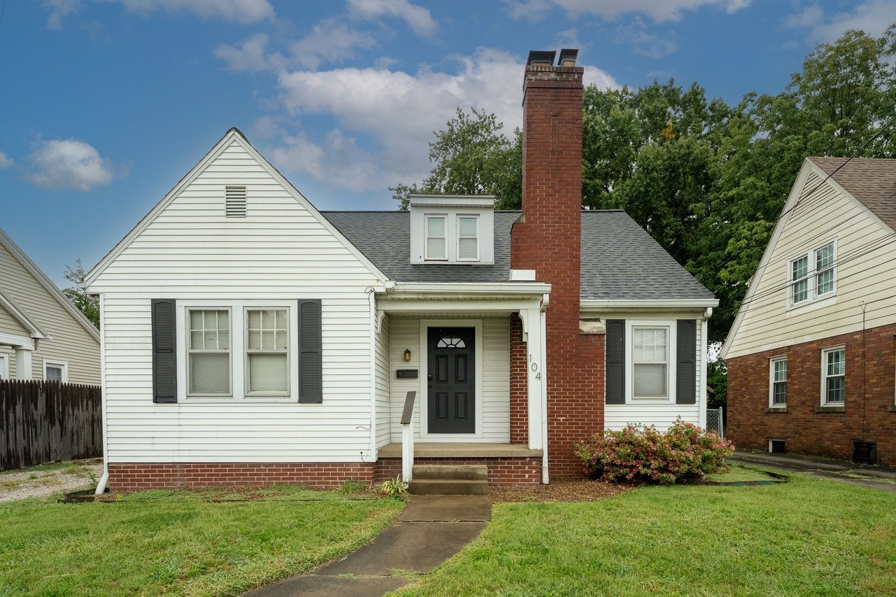 104 S Weinbach Ave - Photo 2 of 20