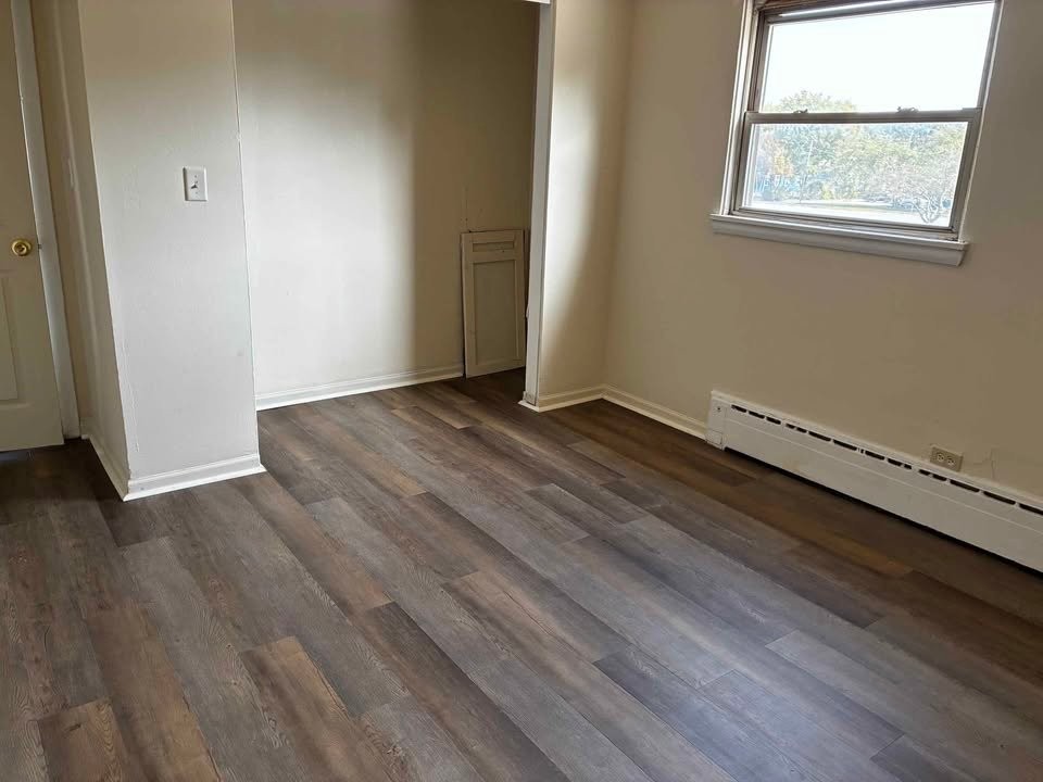 30 E 34th St #1 - Photo 3 of 5