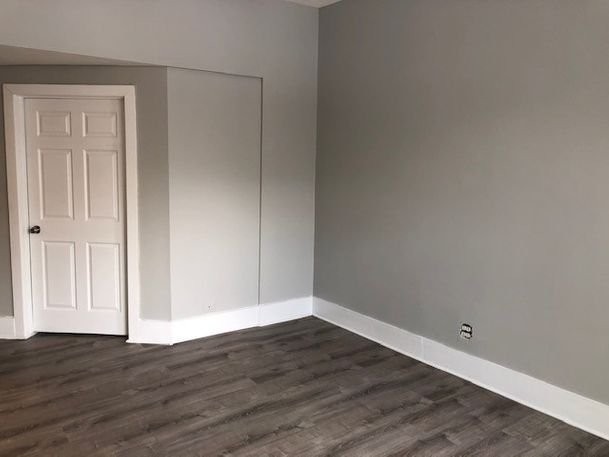 6502 S Rhodes Ave #2 - Photo 5 of 7