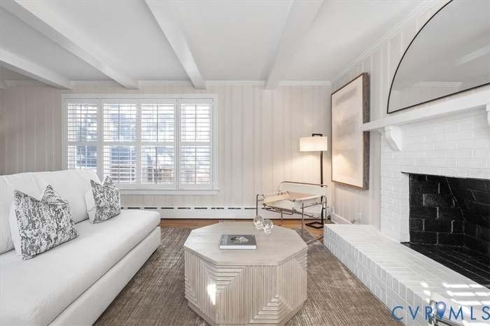 613 Maple Ave - Photo 3 of 20