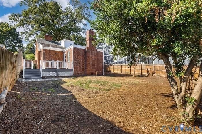 613 Maple Ave - Photo 7 of 20