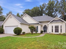 1393 Hollythorne Dr - Photo 1 of 1