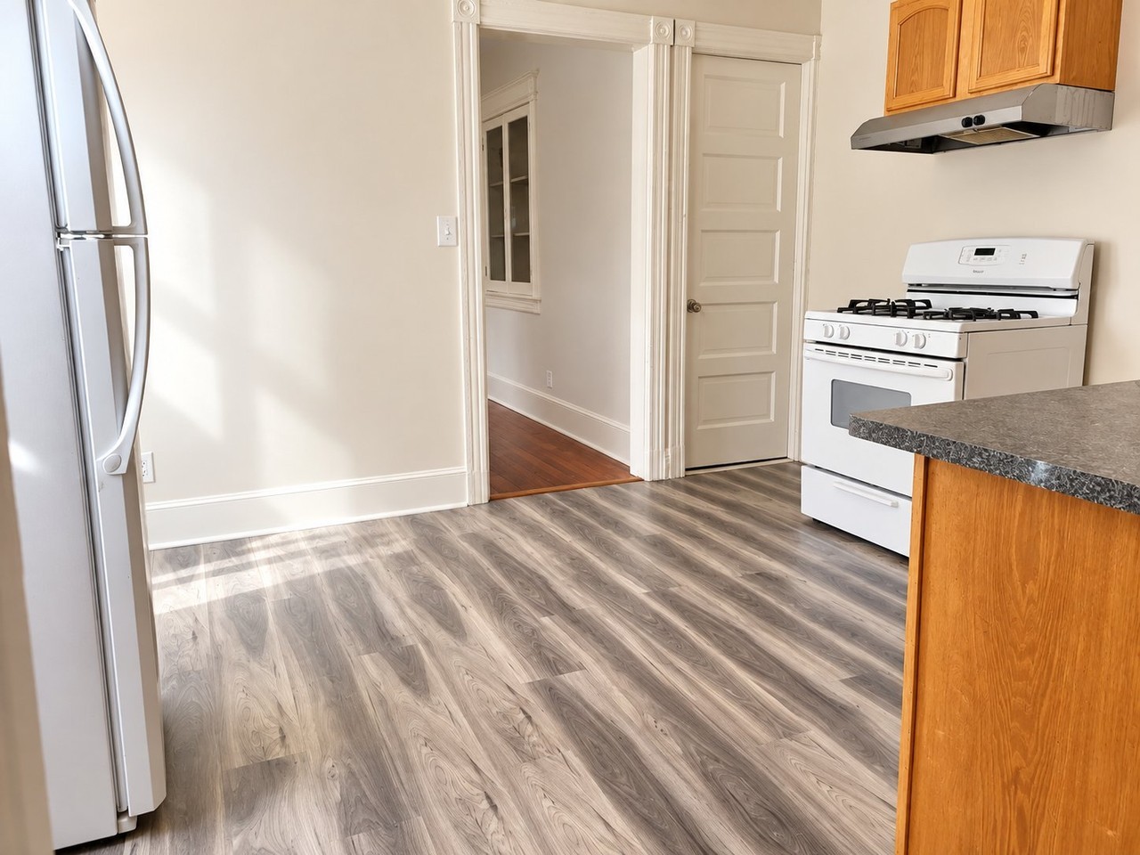 151 Hoffman Ave - Photo 4 of 20