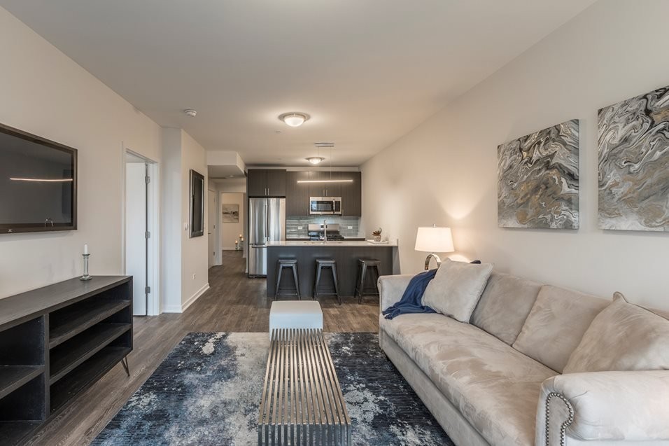 1301 N La Salle Dr #201 - Photo 2 of 20