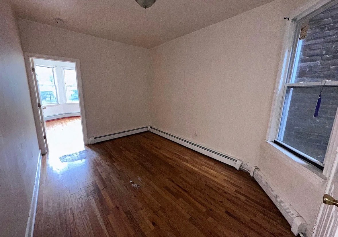 149 Wilkinson Ave #2L - Photo 6 of 10
