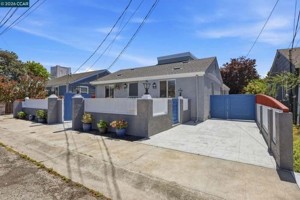 featured image of 3916 Bataan Ave