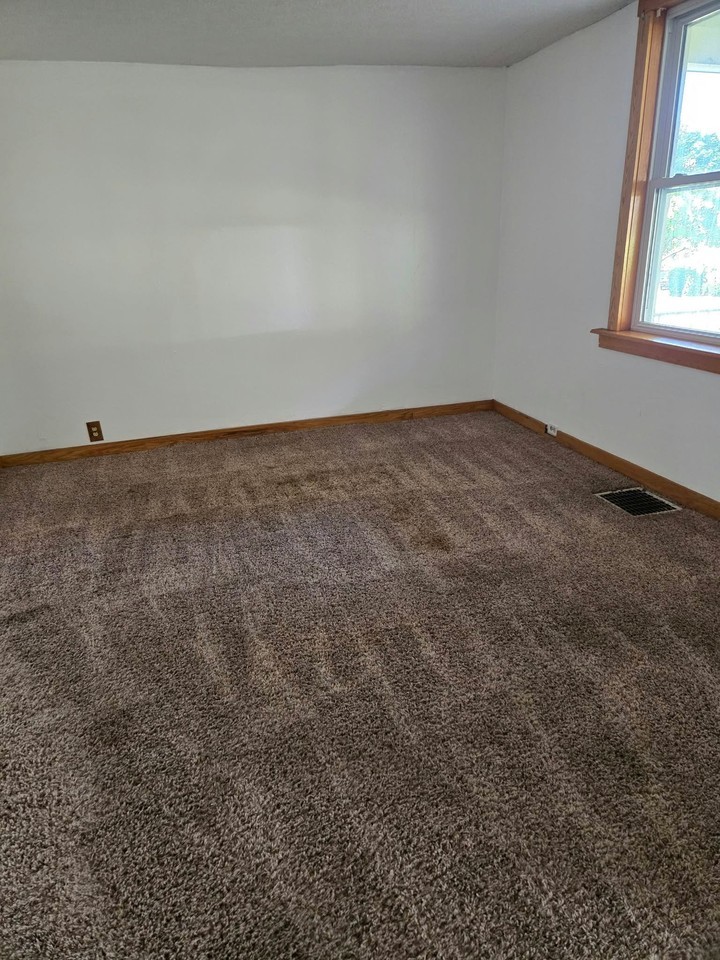 411 Louisiana Ave - Photo 6 of 20