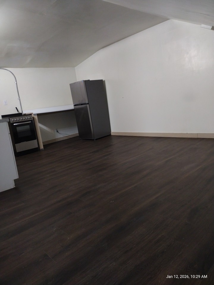 213 - 215 South Jefferson Street - Photo 2 of 9