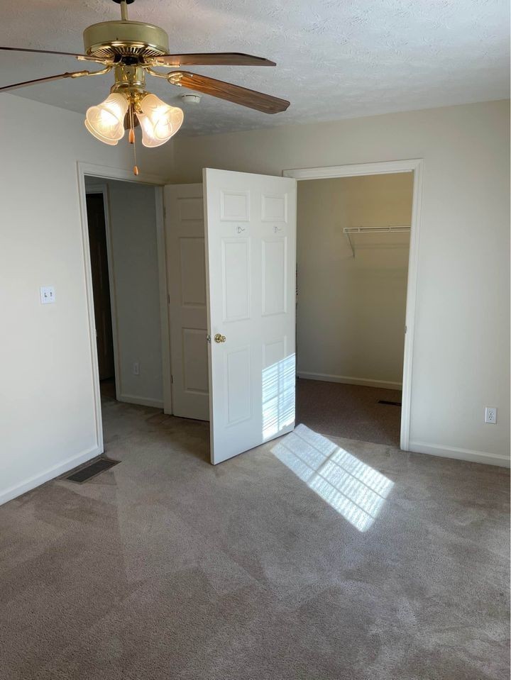 215 Aqueduct Drive - Photo 5 of 7