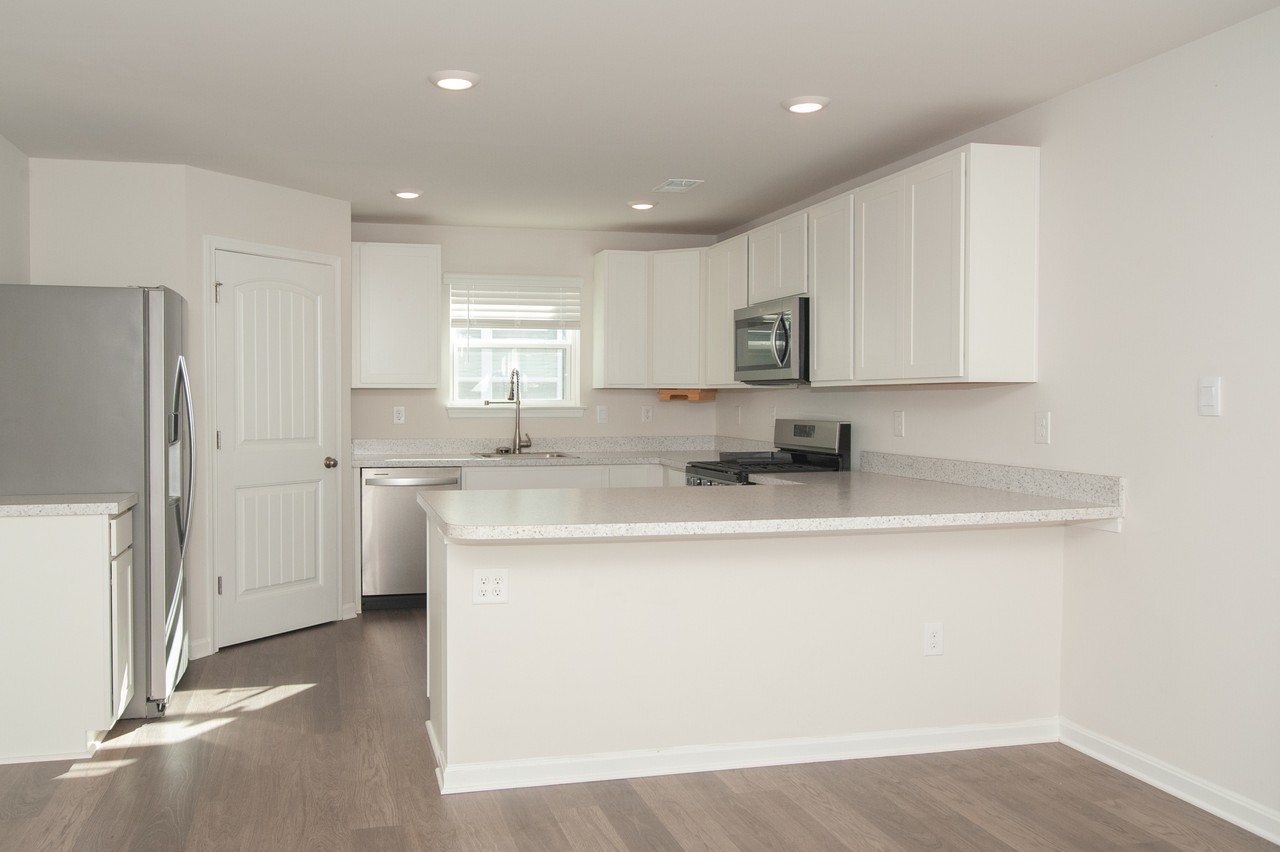 10895 Farmerfield St #1 - Photo 4 of 20
