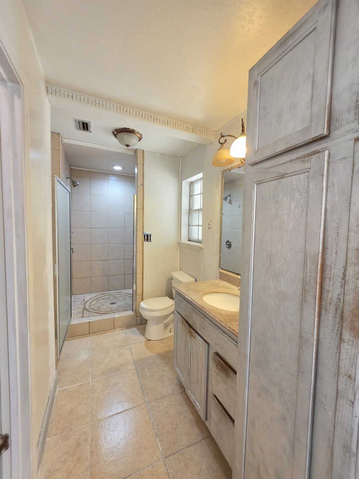 419 Hacienda Ave #1 - Photo 4 of 11