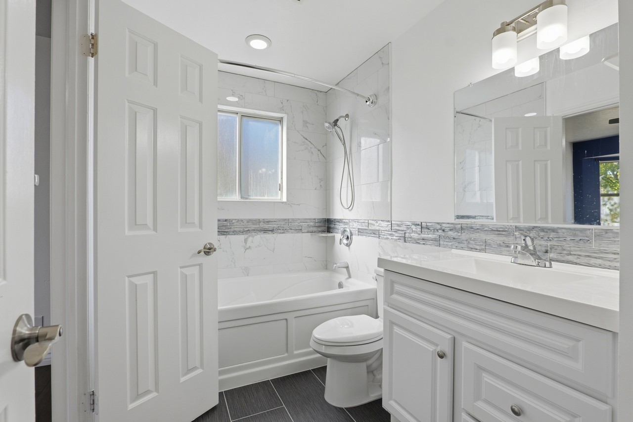 4948 S 2925 W #1 - Photo 5 of 17
