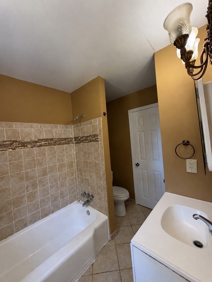 8311 12th Ave S #1 - Photo 6 of 9