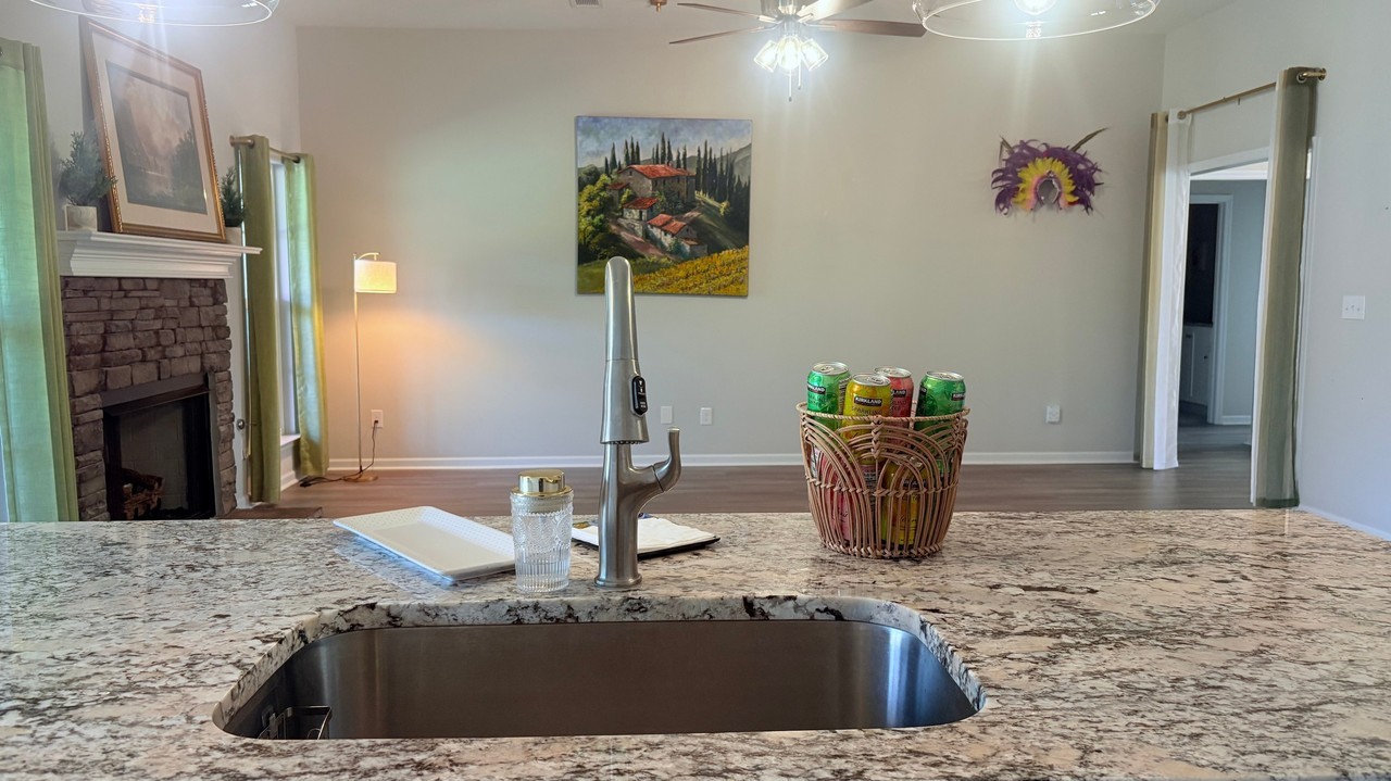 226 Sutton Ct #1 - Photo 4 of 33