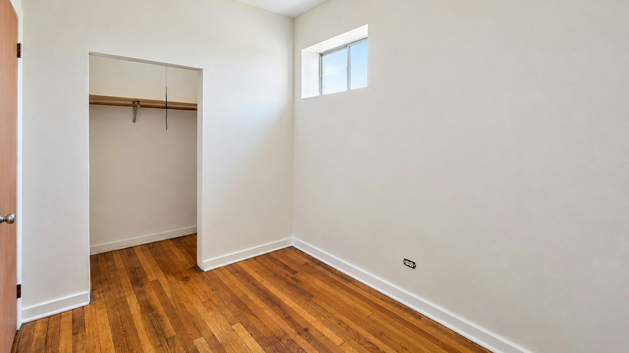 3135 West Augusta Boulevard, Unit 3W - Photo 5 of 26