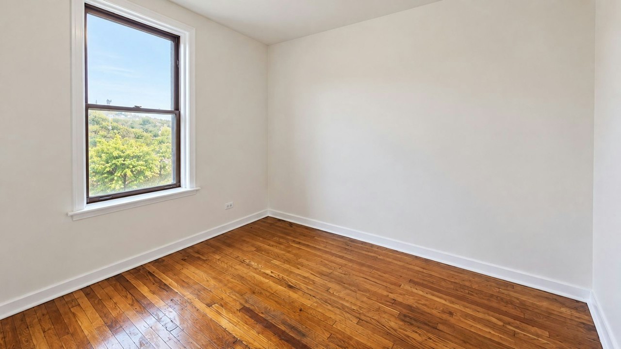 3135 West Augusta Boulevard, Unit 3W - Photo 6 of 26
