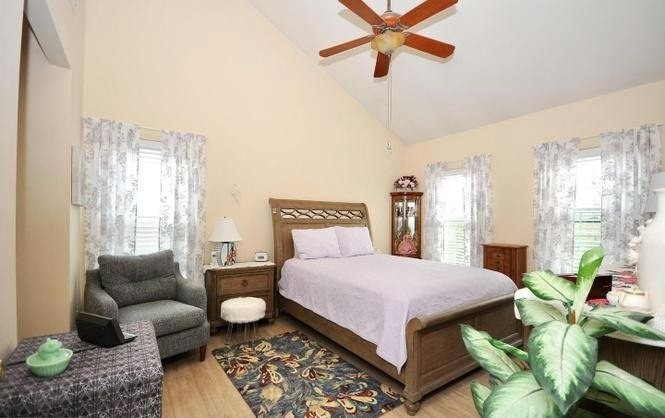 200 Claret Court, Unit 200 - Photo 4 of 6