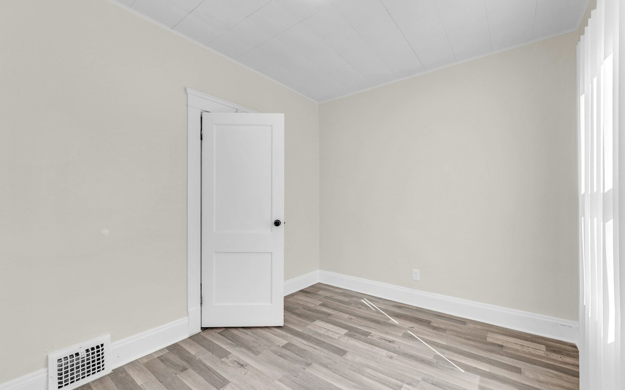 13410 Kelso Avenue, Unit A - Photo 5 of 14