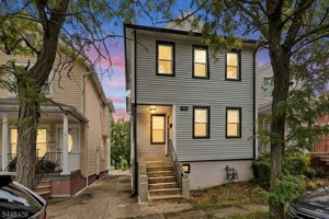 featured image of 615 Ripley Pl