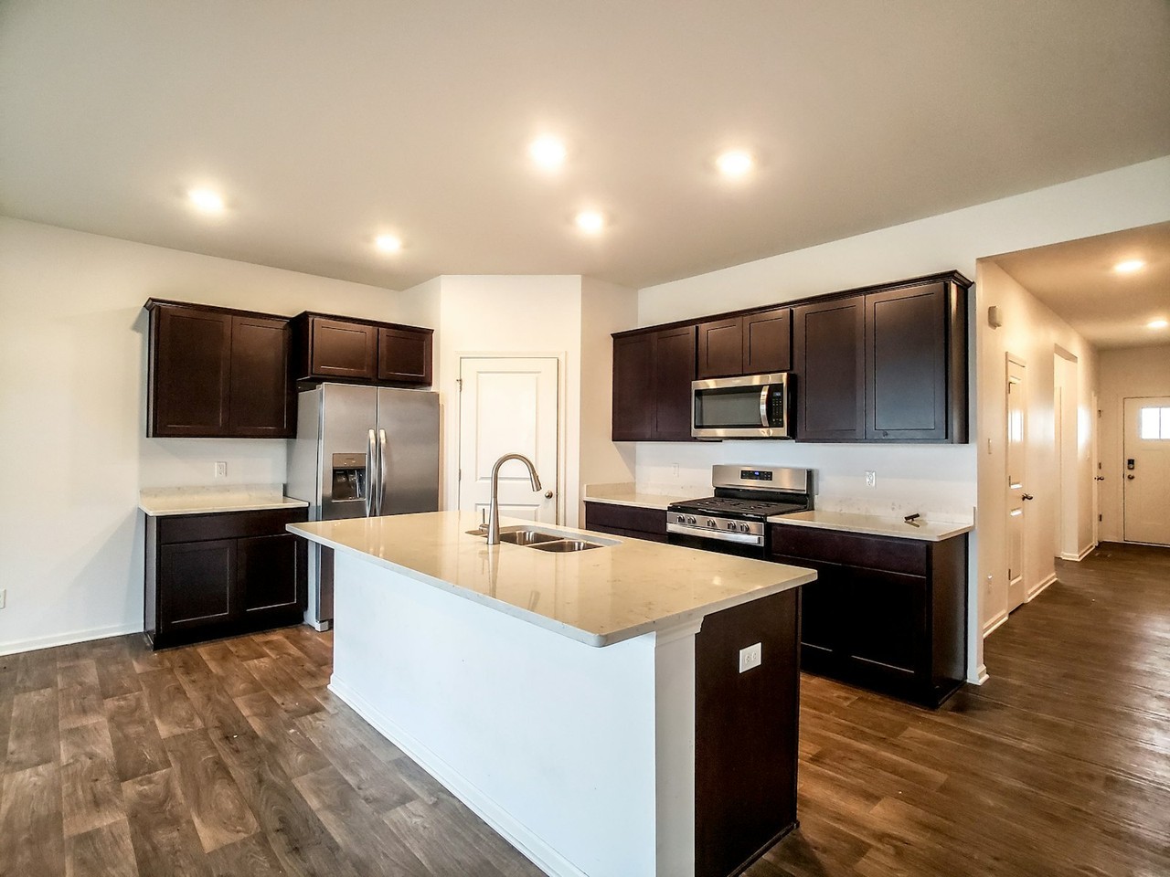 7600 West 105th Place - Photo 3 of 14