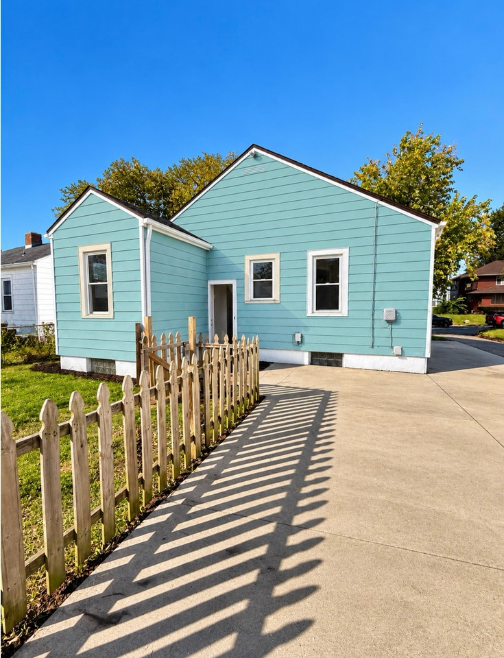 524 Maryland Avenue - Photo 3 of 12