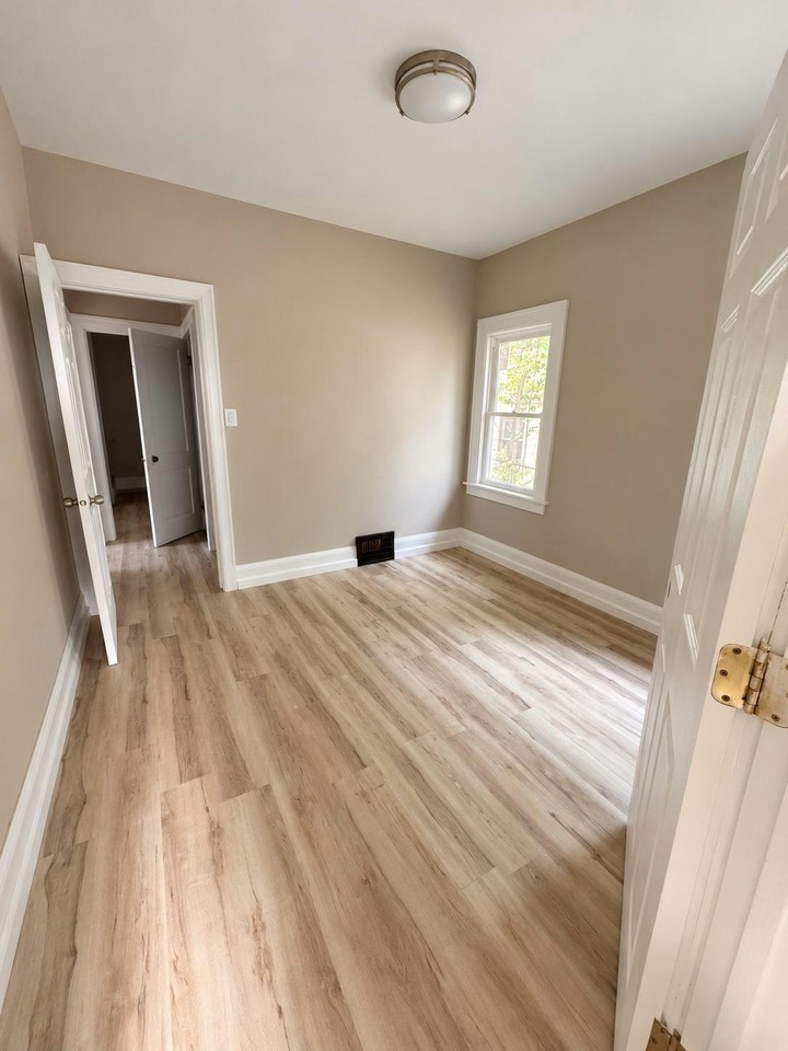 2128 West Atkinson Avenue - Photo 3 of 7