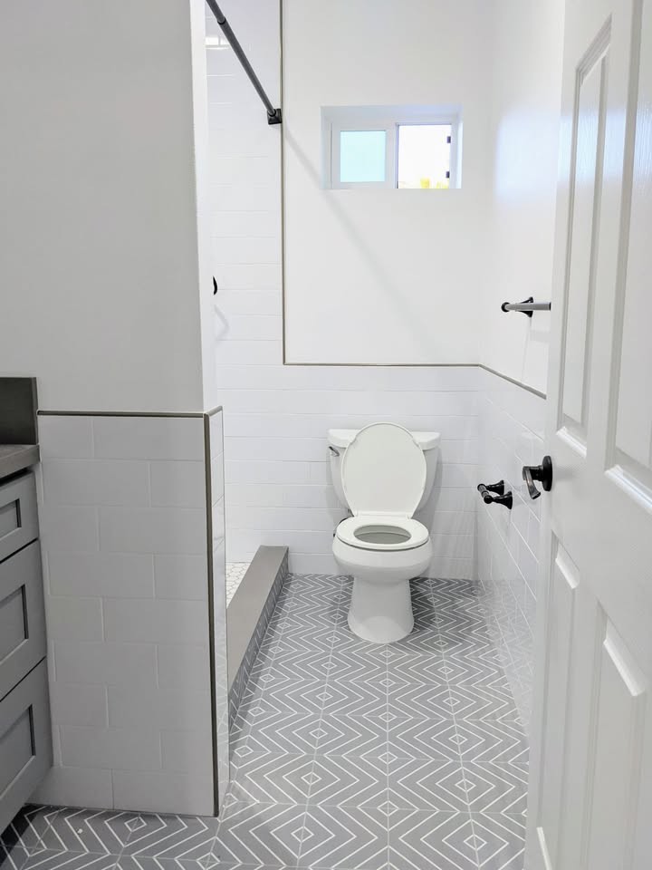 428 South Falcon Street - Photo 5 of 13