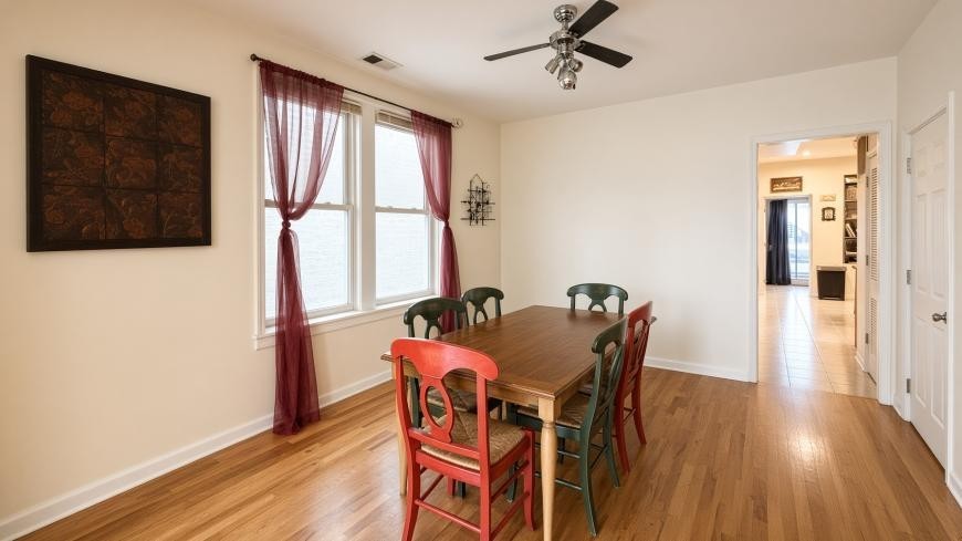 1434 N Western Ave - Photo 5 of 10