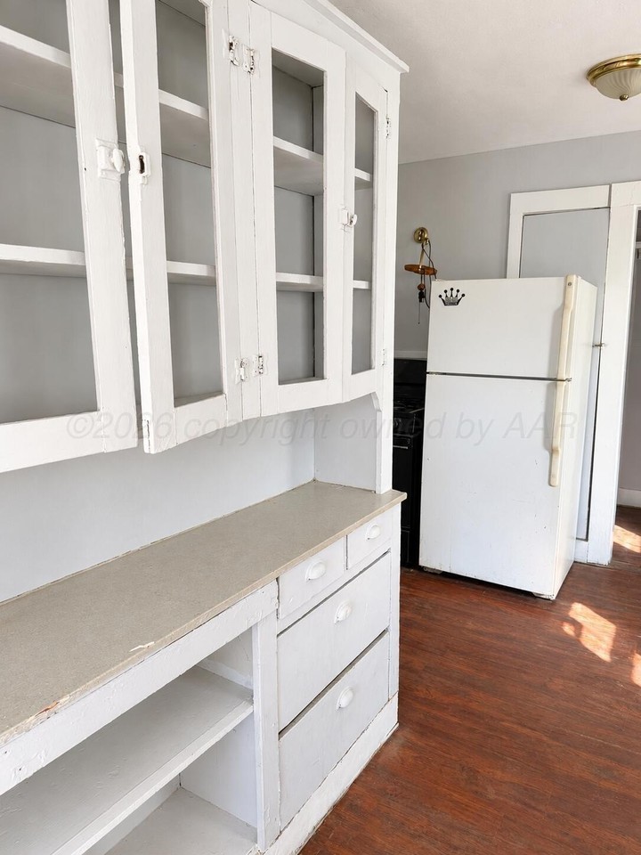 501 S Prospect St - Photo 5 of 5