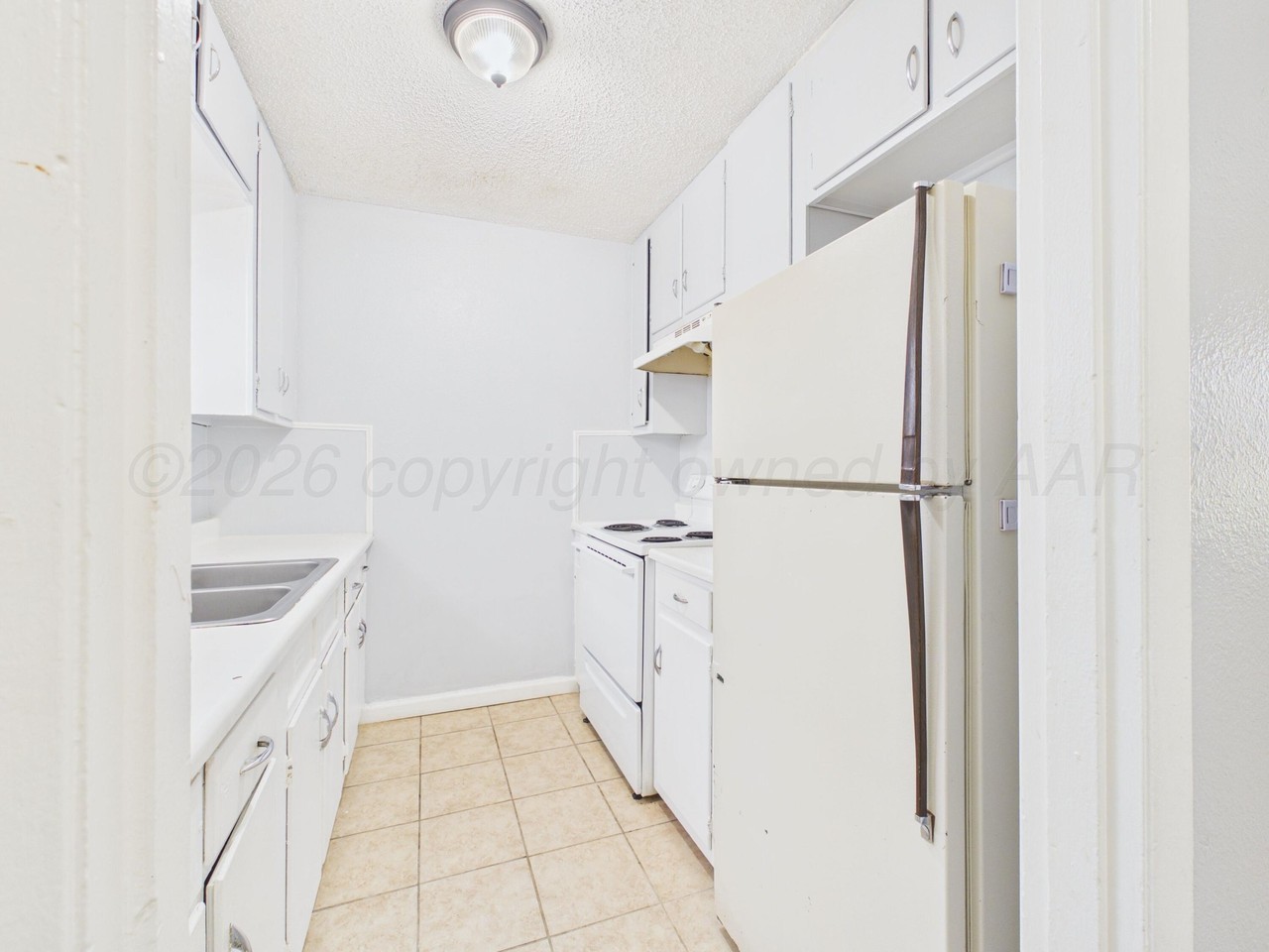 2711 Duncan Dr - Photo 5 of 19
