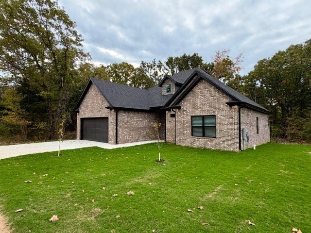 16 Hurlford Ln - Photo 3 of 33