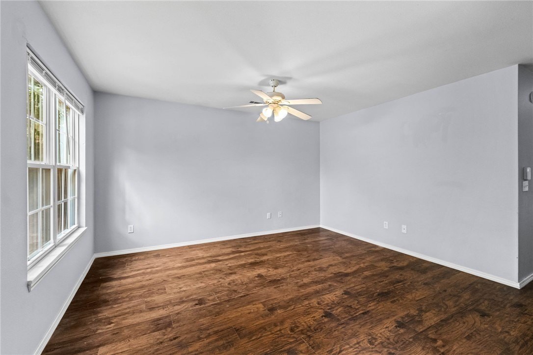 222 E 13th St - Photo 4 of 24