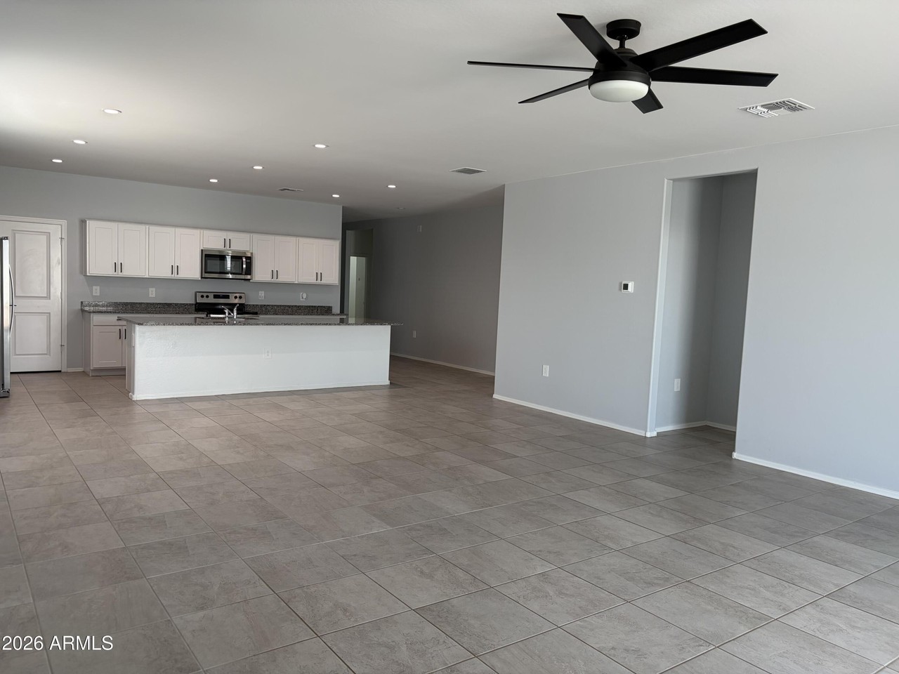 36202 W San Alvarez Ave - Photo 5 of 23