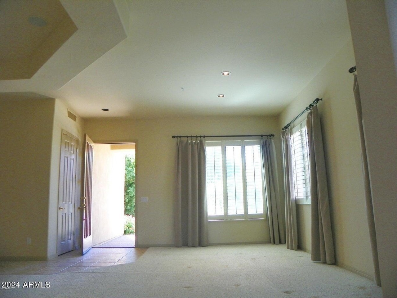12016 E Bella Vista Dr - Photo 4 of 20
